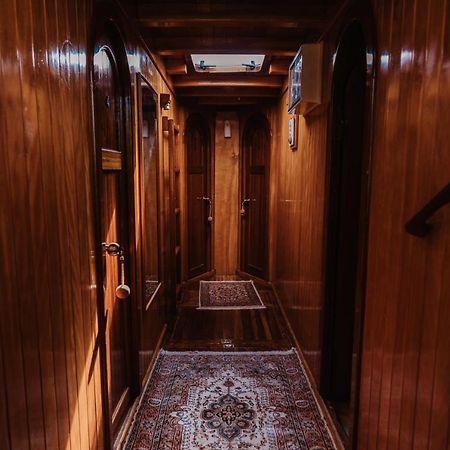 Sicily Sea Charter HANDE CAPO GALERA Palermo Exterior foto