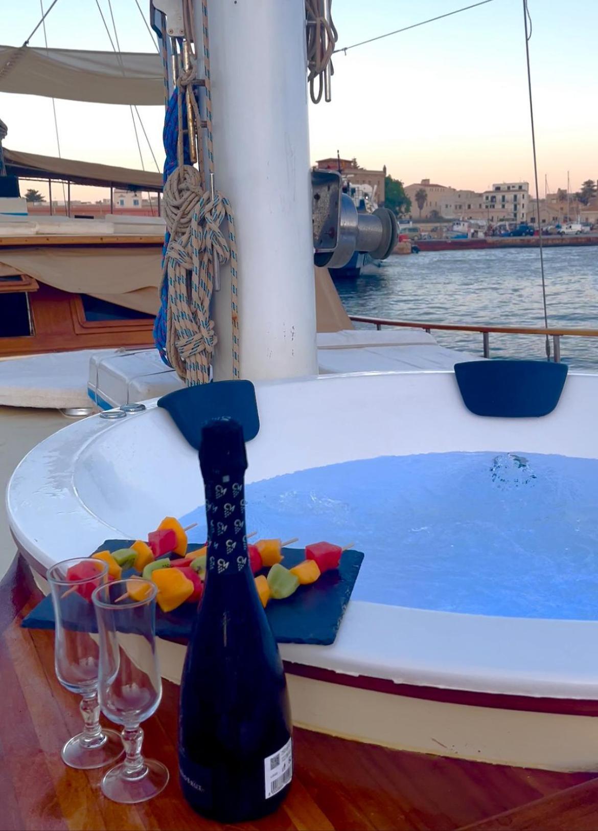 Sicily Sea Charter HANDE CAPO GALERA Palermo Exterior foto